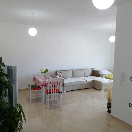 Lindita'S Seaview Appartment Vlore Exterior photo